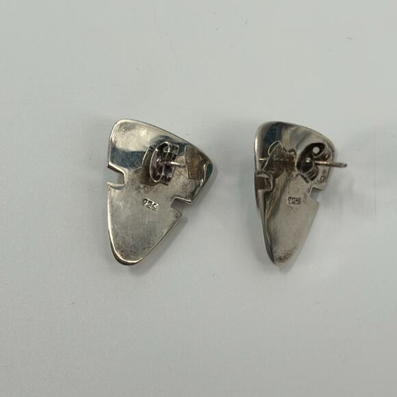 Blue resin gold plated sterling silver stud earrings - Picture 3 of 4